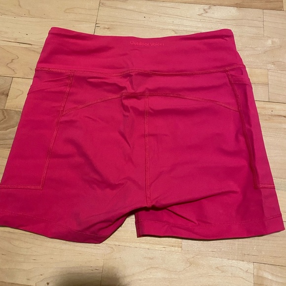 Outdoor Voices SuperForm 3.5” Short - Pink - Size M - Picture 2 of 4